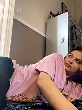 Snapshot of SafeinouterSpace chatting on 09-17-25, 03:46 SafeinouterSpace online show from 09-17-25, 03:46