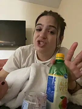 Snapshot of SafeinouterSpace chatting on 09-23-25, 05:21 SafeinouterSpace online show from 09-23-25, 05:21