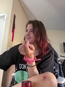 Snapshot of SafeinouterSpace chatting on 09-23-25, 06:11 SafeinouterSpace online show from 09-23-25, 06:11