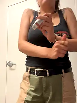 Snapshot of SafeinouterSpace chatting on 10-01-25, 07:47 SafeinouterSpace online show from 10-01-25, 07:47