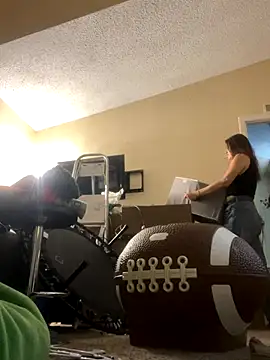 Snapshot of SafeinouterSpace chatting on 10-02-25, 08:43 SafeinouterSpace online show from 10-02-25, 08:43