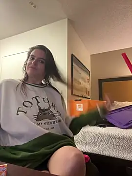 Snapshot of SafeinouterSpace chatting on 10-18-25, 10:05 SafeinouterSpace online show from 10-18-25, 10:05