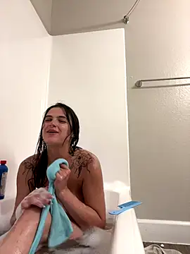 Snapshot of SafeinouterSpace chatting on 10-23-25, 10:58 SafeinouterSpace online show from 10-23-25, 10:58