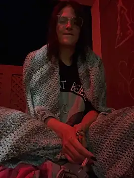 Snapshot of SafeinouterSpace chatting on 12-01-25, 10:31 SafeinouterSpace online show from 12-01-25, 10:31