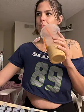 Snapshot of SafeinouterSpace chatting on 02-25-26, 01:48 SafeinouterSpace online show from 02-25-26, 01:48