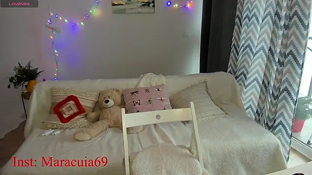 Marakuia054 online show from 01-17-25, 09:39