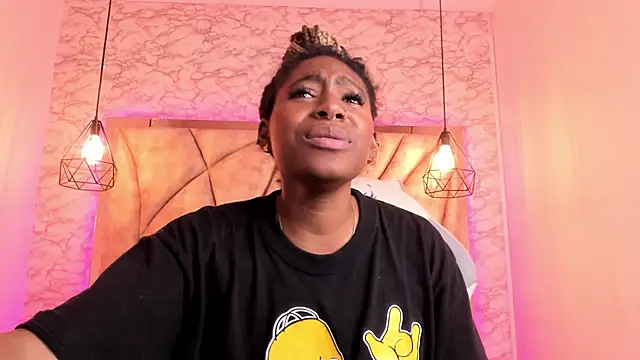 Queen perla  online show from 01-29-25, 05:56