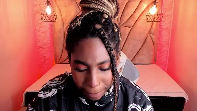 Queen perla  online show from 02-14-25, 07:33