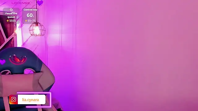 Queen perla  online show from 09-09-25, 11:32