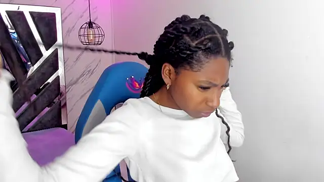 Queen perla  online show from 10-23-25, 12:04