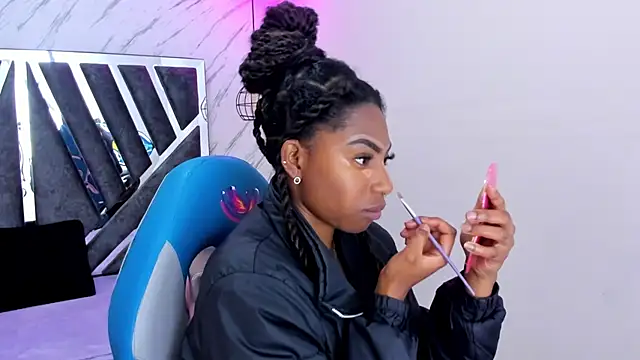 Queen perla  online show from 11-08-25, 12:16