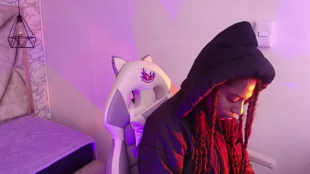 Queen perla  online show from 11-24-25, 11:43