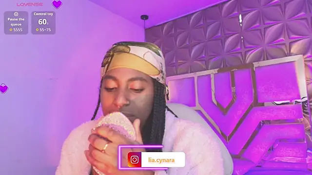 Queen perla  online show from 03-29-26, 05:35