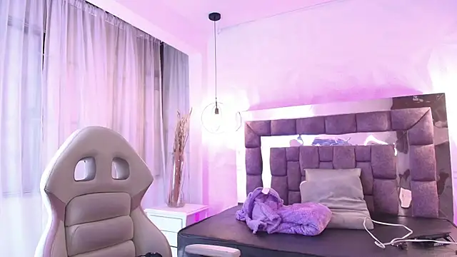 Queen perla  online show from 06-01-26, 12:07