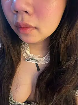 Hotellinh12 online show from 04-19-26, 03:55