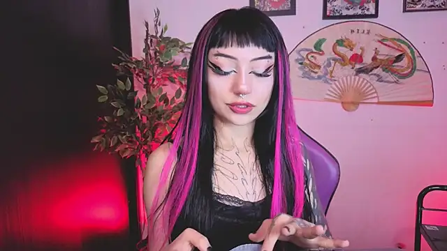 Snapshot of catipetite chatting on 07-06-26, 02:41 catipetite online show from 07-06-26, 02:41