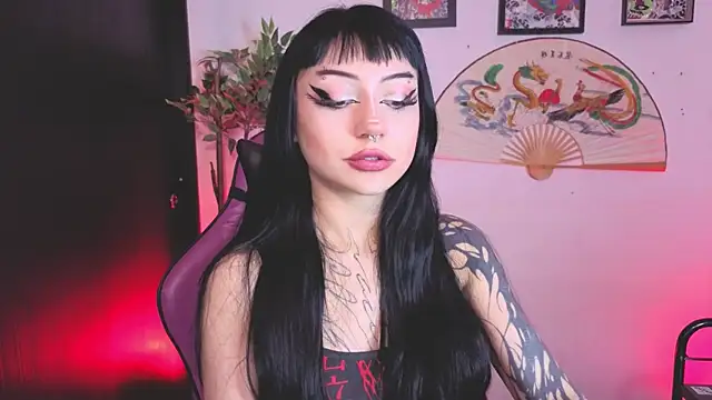 Snapshot of catipetite chatting on 07-11-26, 12:30 catipetite online show from 07-11-26, 12:30