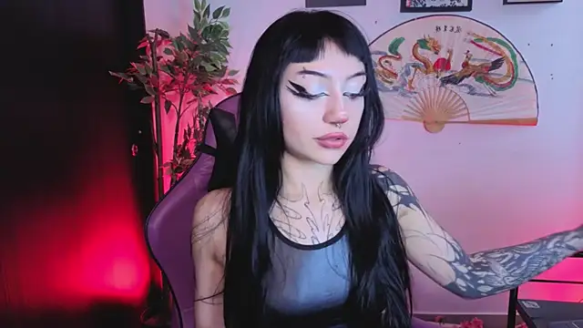 Snapshot of catipetite chatting on 07-20-26, 01:13 catipetite online show from 07-20-26, 01:13