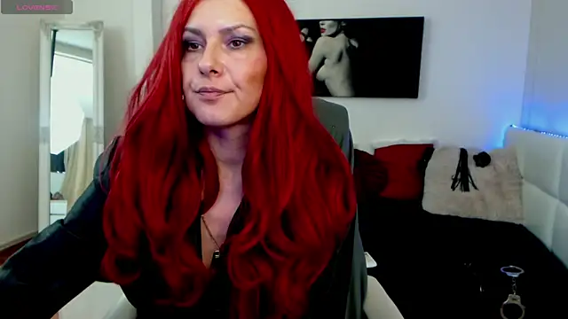 Snapshot of EvelynQueenn chatting on 01-13-25, 09:08 EvelynQueenn online show from 01-13-25, 09:08