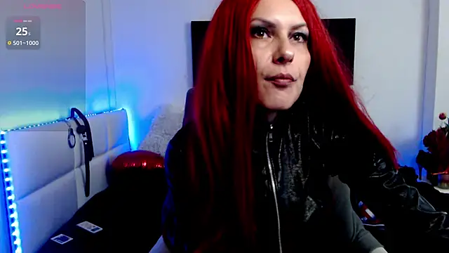 Snapshot of EvelynQueenn chatting on 03-12-25, 05:24 EvelynQueenn online show from 03-12-25, 05:24