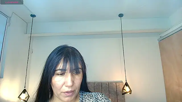 Snapshot of GiaFox_ chatting on 05-08-26, 08:47 GiaFox online show from 05-08-26, 08:47