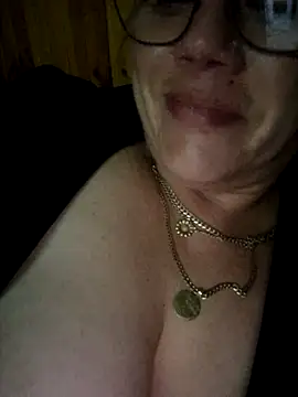 Snapshot of Off_the_Lesh chatting on 05-13-26, 04:04 Off the Lesh online show from 05-13-26, 04:04