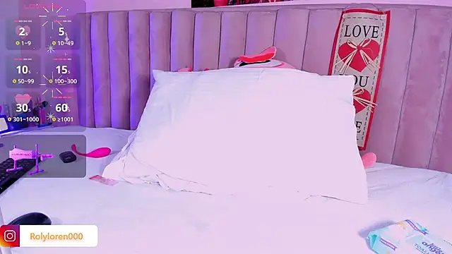 RolyLoren online show from 02-20-25, 03:45