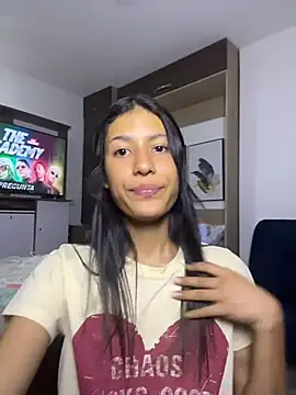 Snapshot of Valentinabaker chatting on 04-24-26, 10:12 Valentinabaker online show from 04-24-26, 10:12