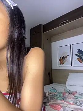 Snapshot of Valentinabaker chatting on 04-26-26, 10:24 Valentinabaker online show from 04-26-26, 10:24