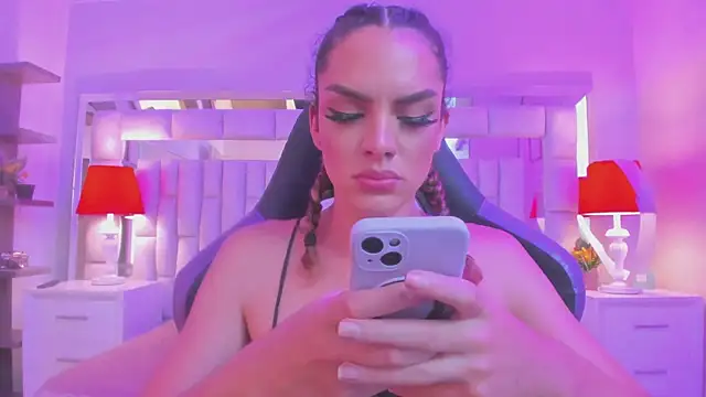 mariiahneedles online show from 03-08-26, 03:43