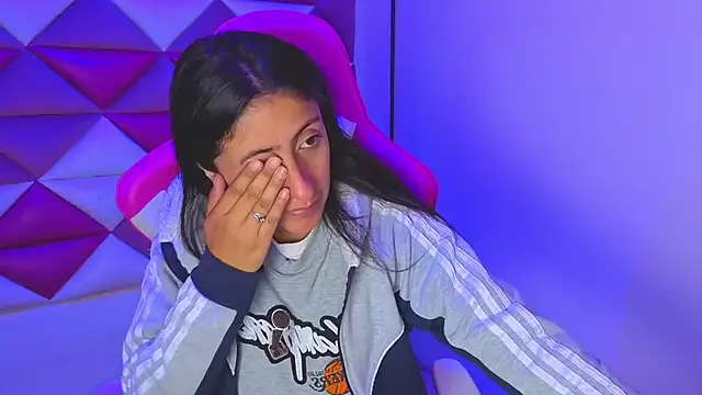 Cameron cutte online show from 11-16-25, 03:23