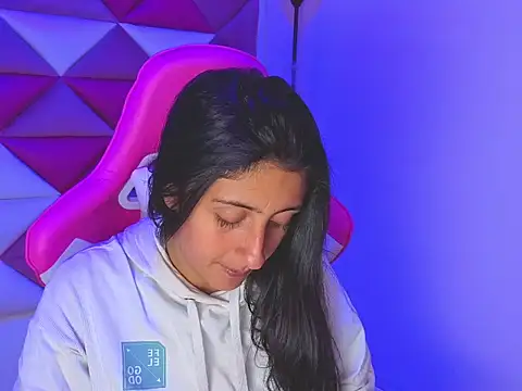 Cameron cutte online show from 12-16-25, 02:49