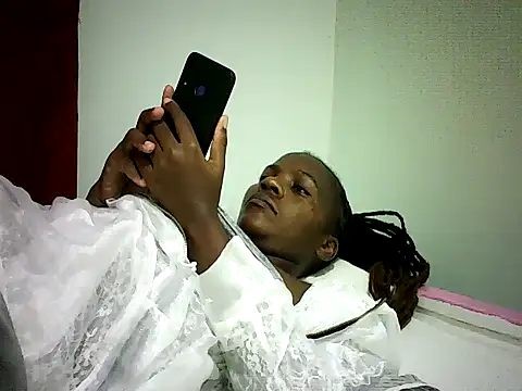 Pierra77 online show from 03-10-26, 08:47