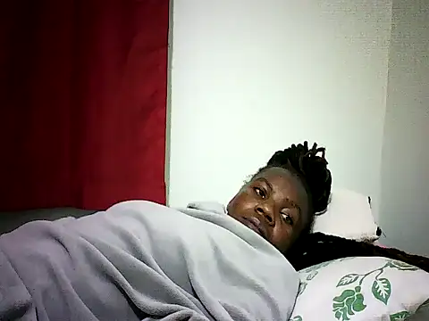 Snapshot of Pierra77 chatting on 05-14-26, 11:39 Pierra77 online show from 05-14-26, 11:39