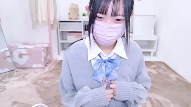 Snapshot of Suzu_ch_xx chatting on 12-07-24, 04:14 Suzu ch xx online show from 12-07-24, 04:14