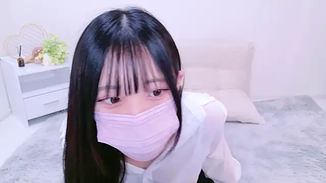 Snapshot of Suzu_ch_xx chatting on 12-12-24, 03:16 Suzu ch xx online show from 12-12-24, 03:16