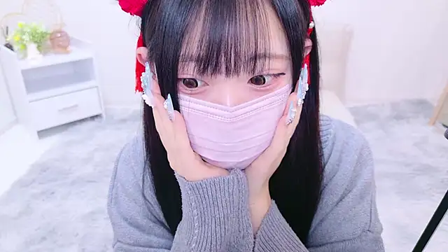 Snapshot of Suzu_ch_xx chatting on 12-31-24, 02:58 Suzu ch xx online show from 12-31-24, 02:58