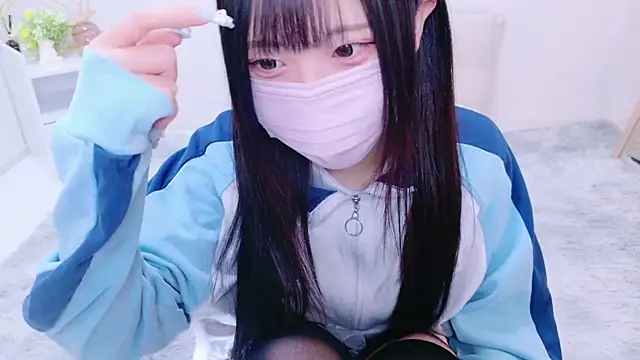 Snapshot of Suzu_ch_xx chatting on 01-02-25, 01:30 Suzu ch xx online show from 01-02-25, 01:30