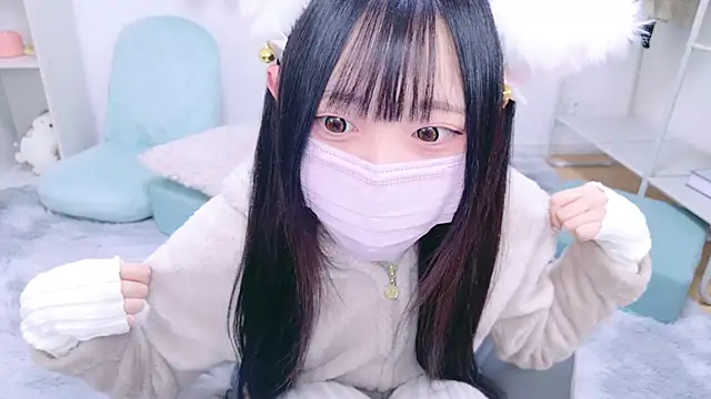 Snapshot of Suzu_ch_xx chatting on 01-11-25, 06:44 Suzu ch xx online show from 01-11-25, 06:44