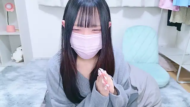 Snapshot of Suzu_ch_xx chatting on 02-03-25, 03:49 Suzu ch xx online show from 02-03-25, 03:49