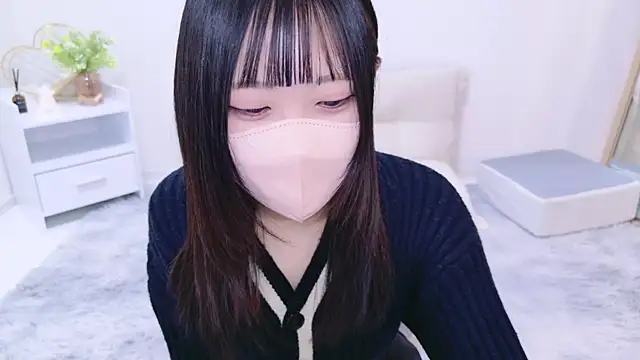 Snapshot of Suzu_ch_xx chatting on 02-16-25, 06:10 Suzu ch xx online show from 02-16-25, 06:10