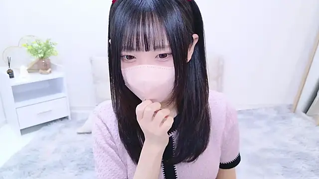 Snapshot of Suzu_ch_xx chatting on 02-24-25, 04:36 Suzu ch xx online show from 02-24-25, 04:36