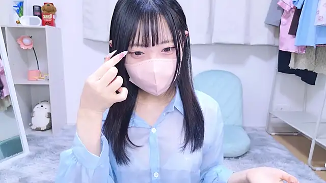 Snapshot of Suzu_ch_xx chatting on 03-10-25, 06:12 Suzu ch xx online show from 03-10-25, 06:12