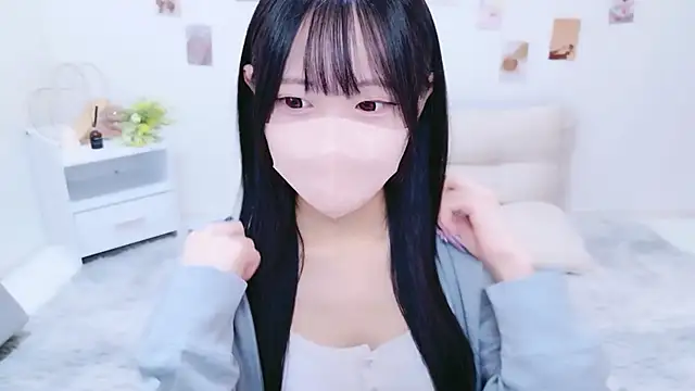 Snapshot of Suzu_ch_xx chatting on 10-07-25, 01:08 Suzu ch xx online show from 10-07-25, 01:08