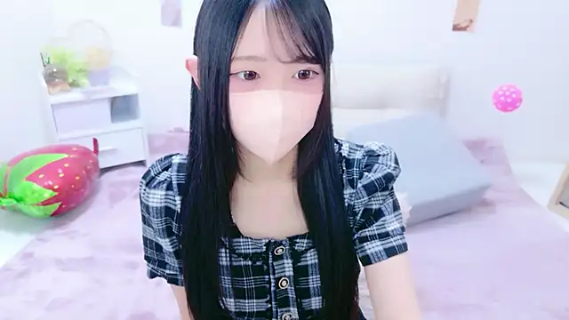 Snapshot of Suzu_ch_xx chatting on 05-14-26, 05:20 Suzu ch xx online show from 05-14-26, 05:20