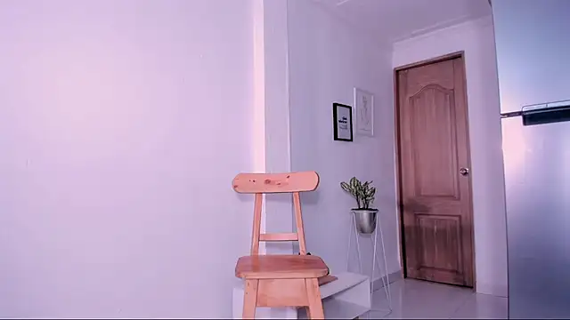 DannaHyde online show from 09-12-25, 04:40