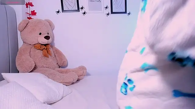 DannaHyde online show from 10-24-25, 09:22