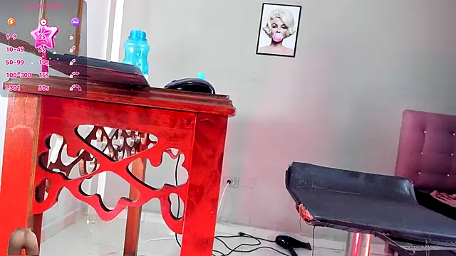 Jimena Grey online show from 10-31-25, 10:38