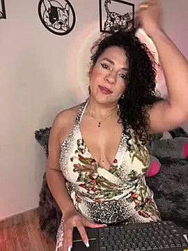 Snapshot of miss_grace_01 chatting on 01-19-25, 03:50 miss grace 01 online show from 01-19-25, 03:50