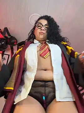 Snapshot of miss_grace_01 chatting on 10-26-25, 02:17 miss grace 01 online show from 10-26-25, 02:17